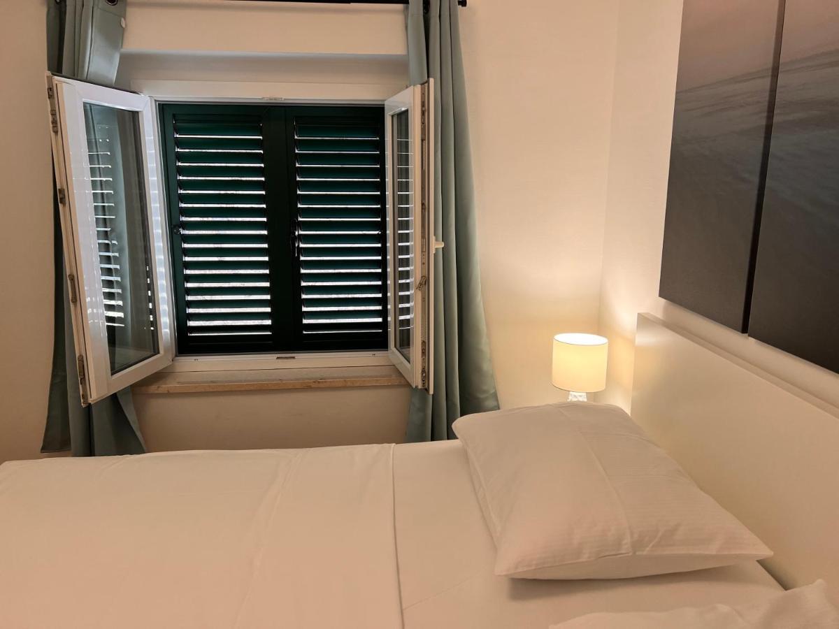 Stella Apartments Kaštela Esterno foto